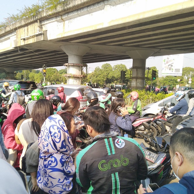 Ojek Online, Peluang Bonceng Lawan Dominasi Gojek dan Grab